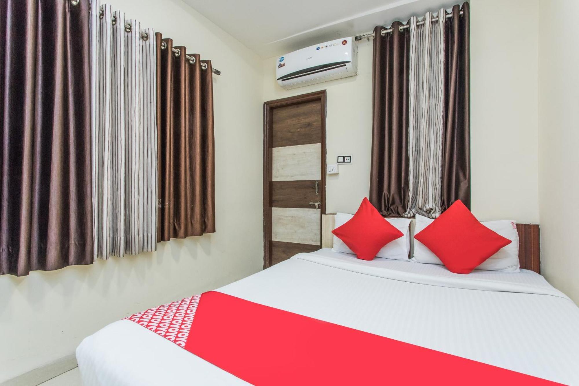 Hotel Mehar Residency Индаур Экстерьер фото