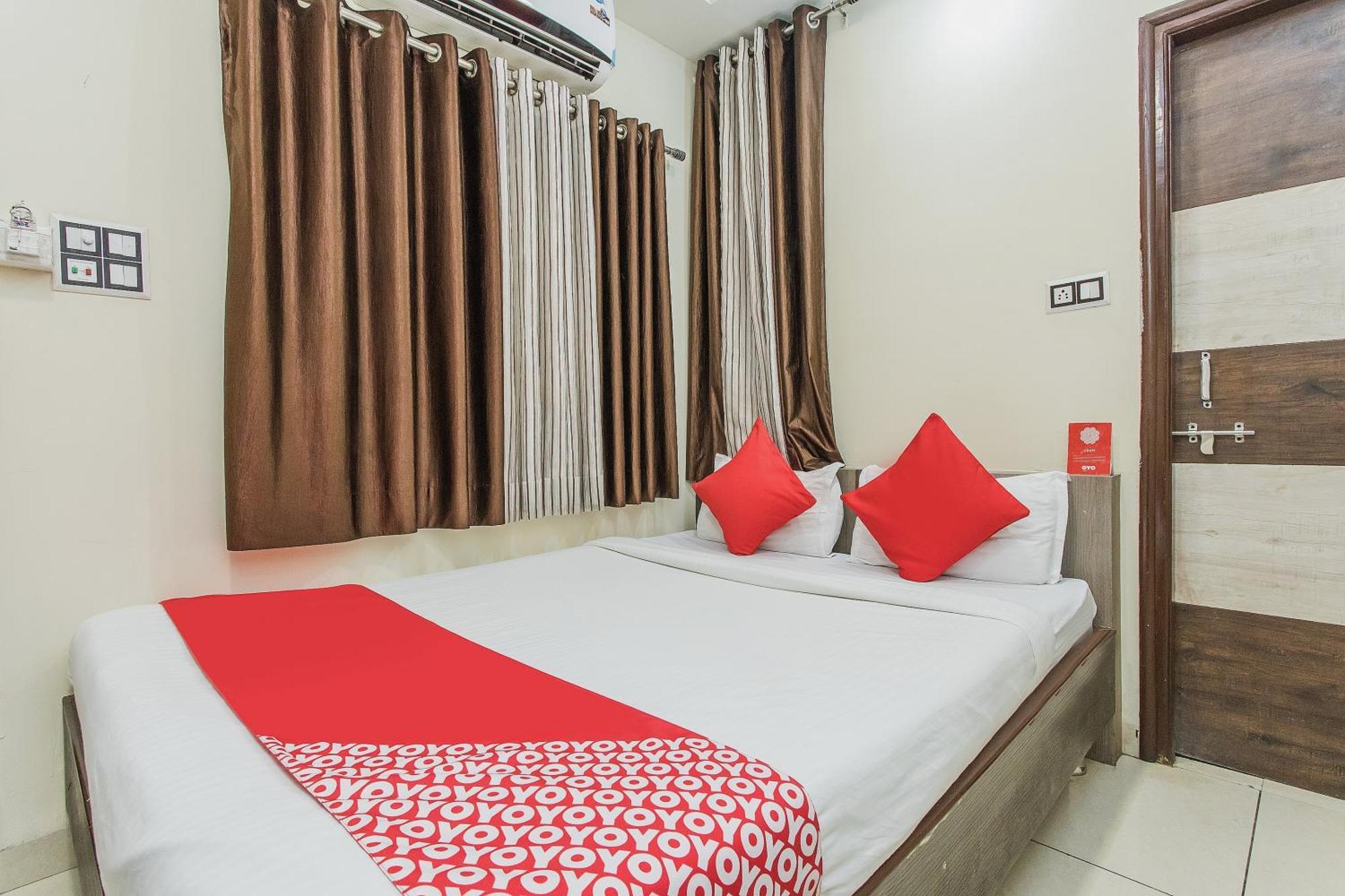 Hotel Mehar Residency Индаур Экстерьер фото