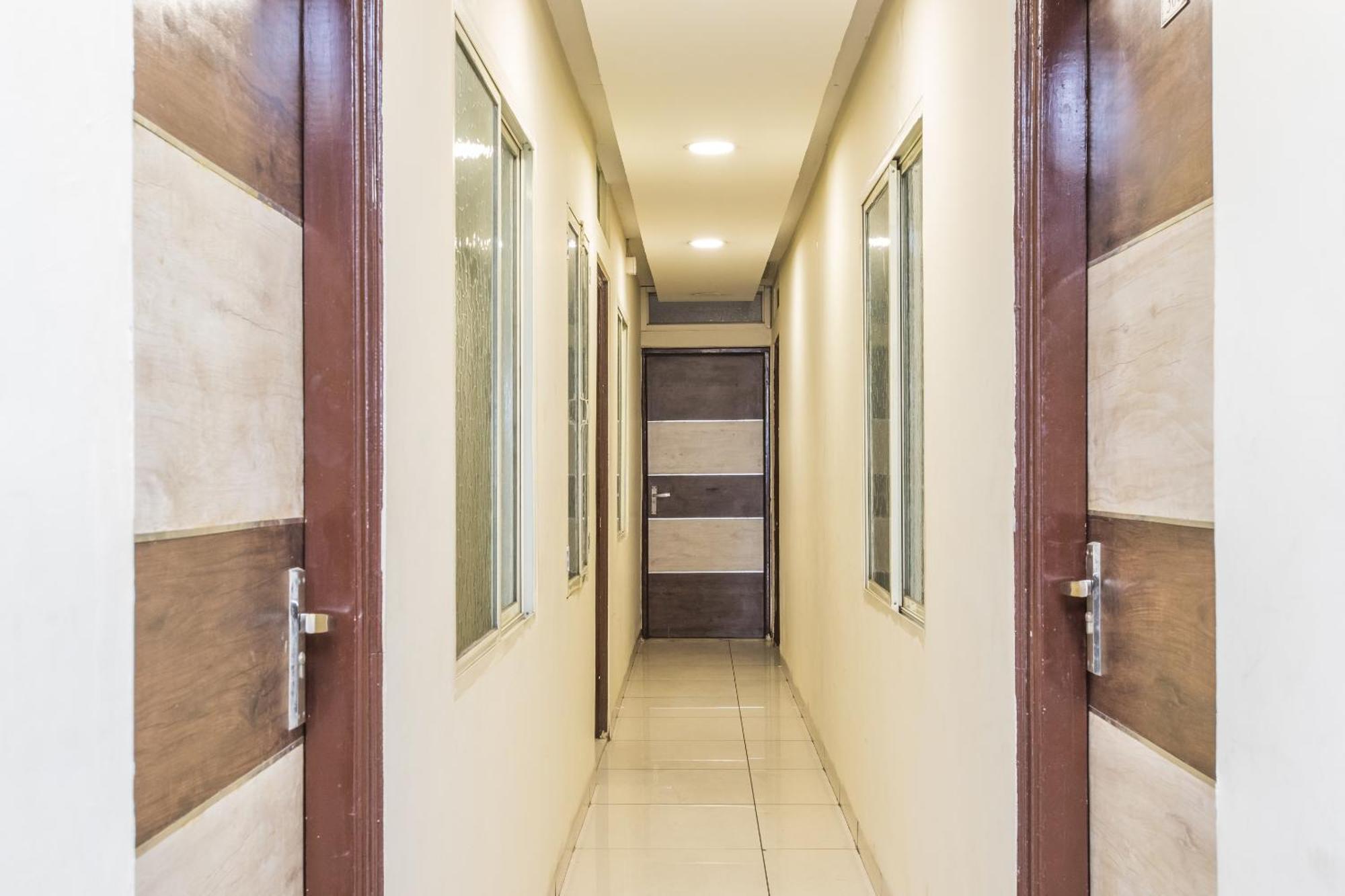 Hotel Mehar Residency Индаур Экстерьер фото