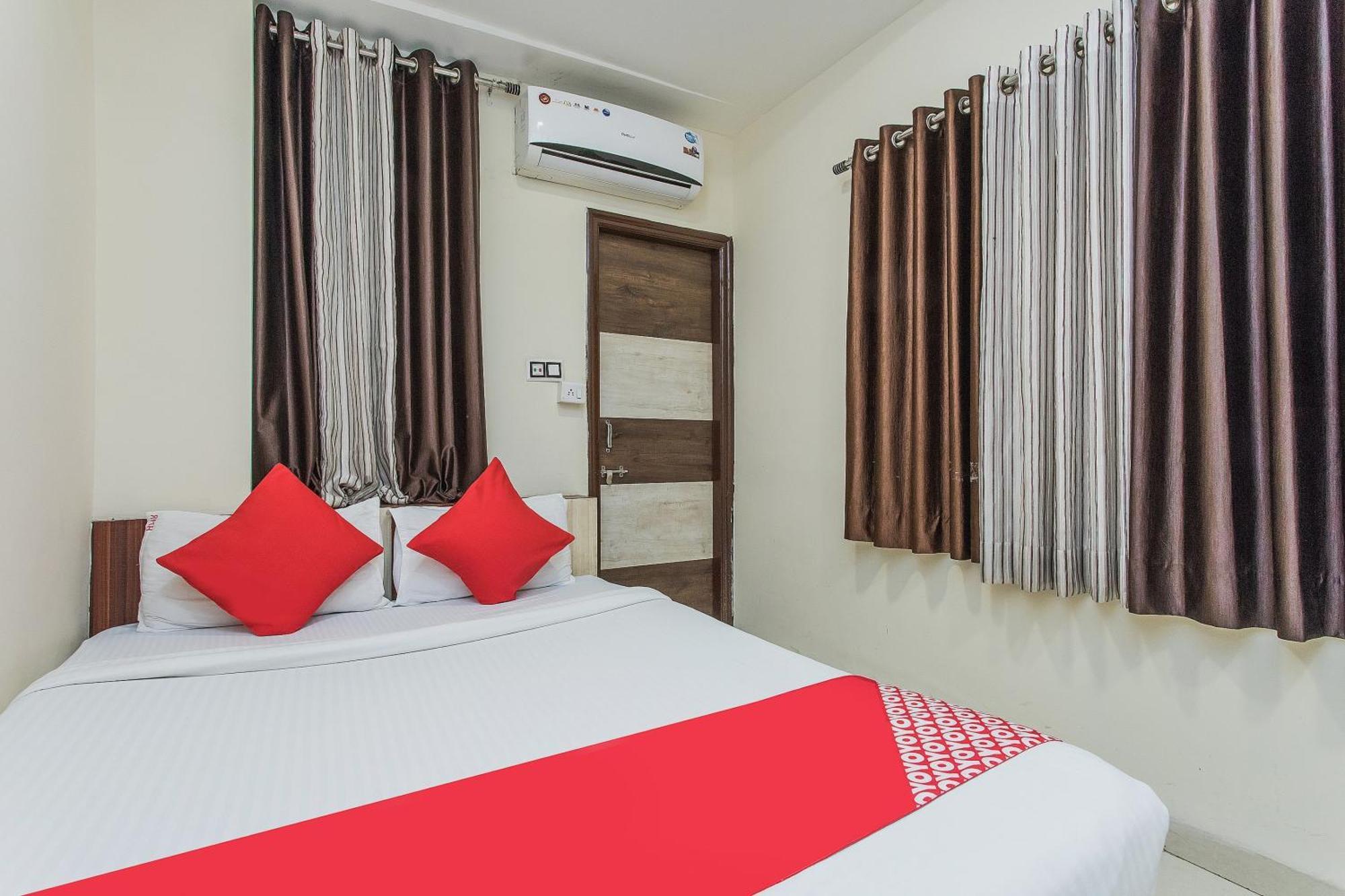 Hotel Mehar Residency Индаур Экстерьер фото
