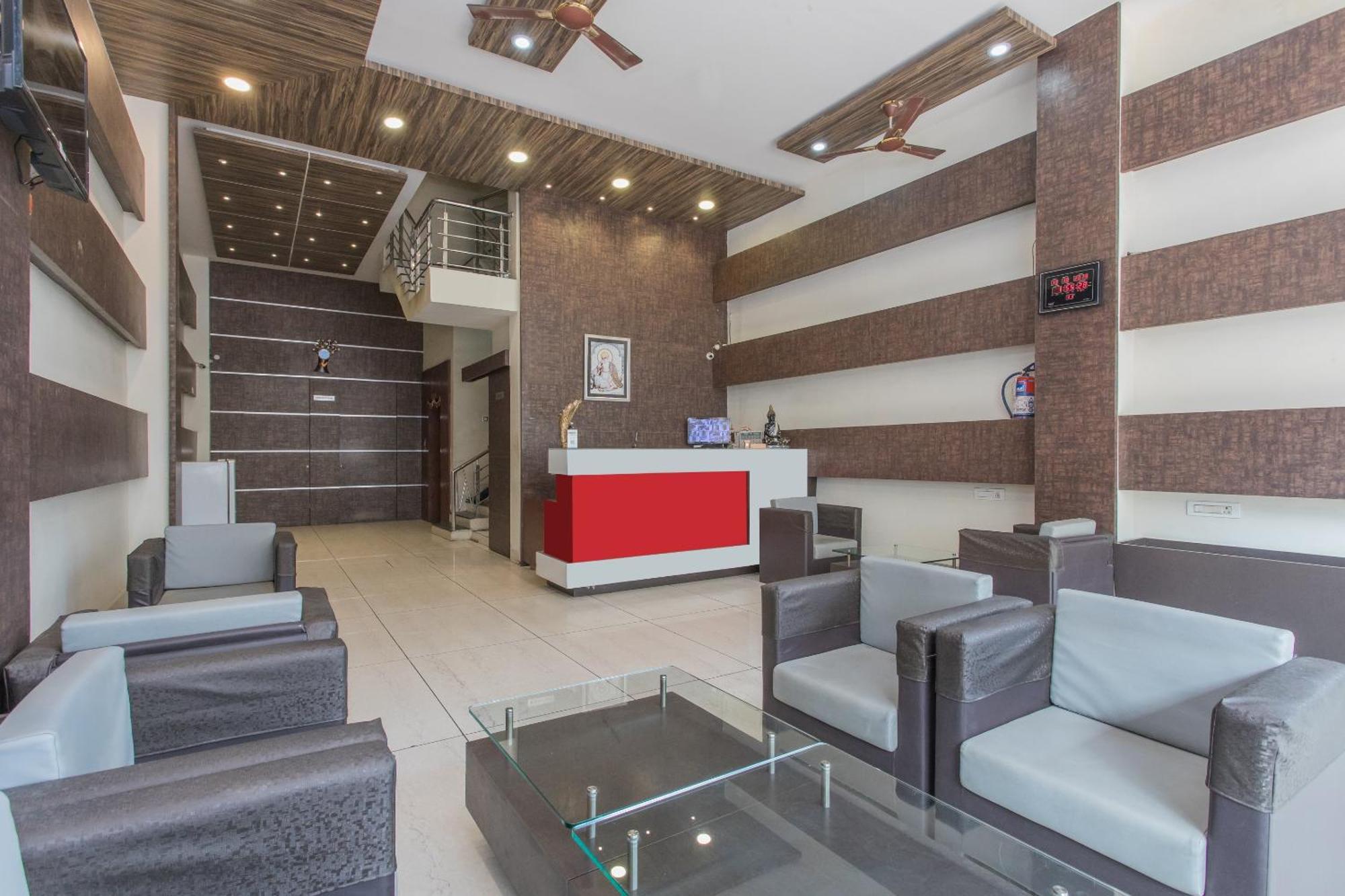 Hotel Mehar Residency Индаур Экстерьер фото